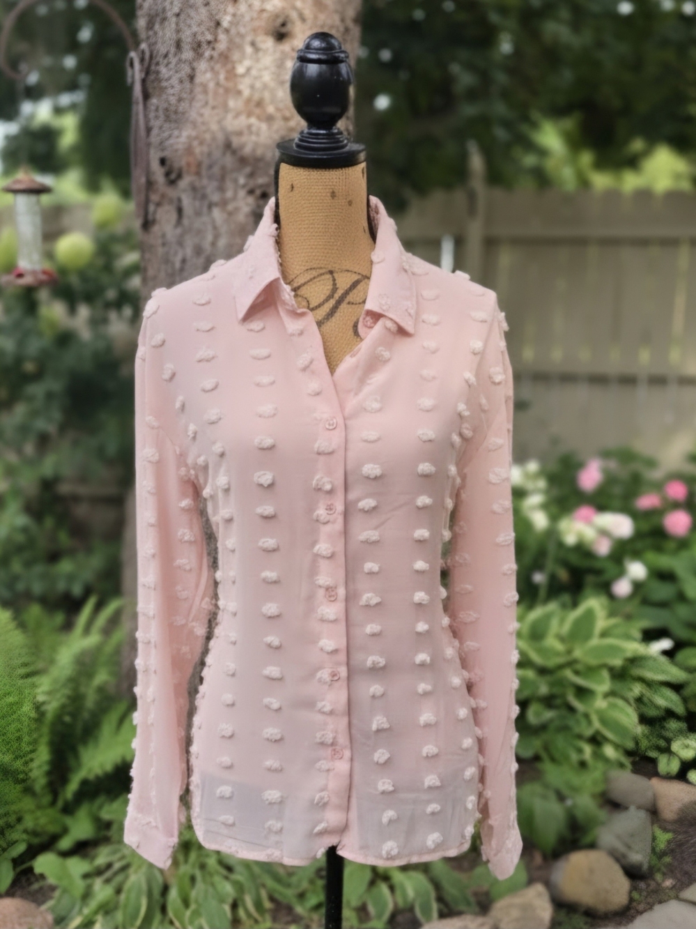 Women's Pink Textured Button-Front Shirt - MEDIUM